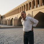 عصب سیاتیک چیست؟ علائم، علل، تشخیص و راهکارهای درمانی